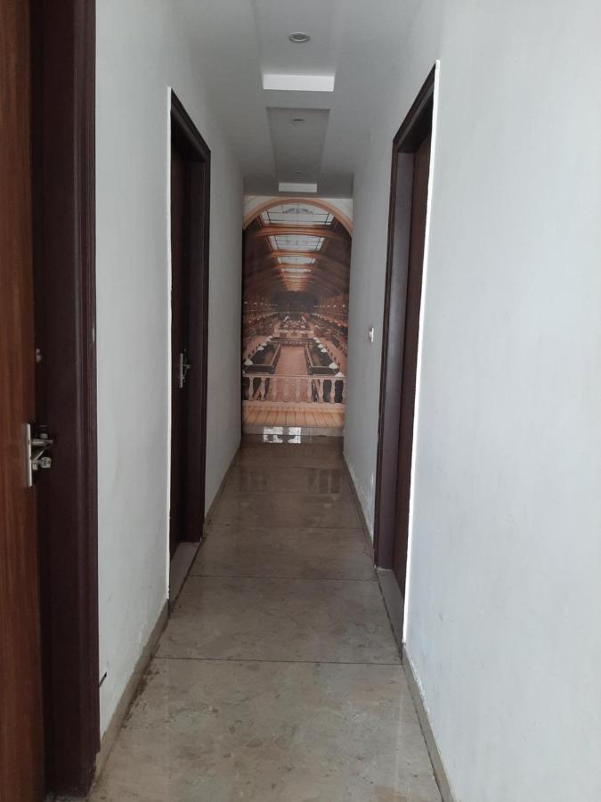 Hotel Hollywood Zirakpur ภายนอก รูปภาพ